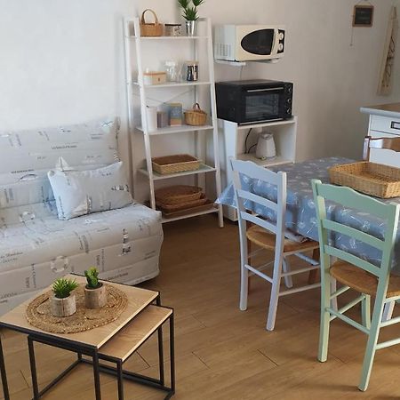 Les Becs - Appartement Bord De Mer, 1 Chambre Сент-Илер-де-Рье Экстерьер фото