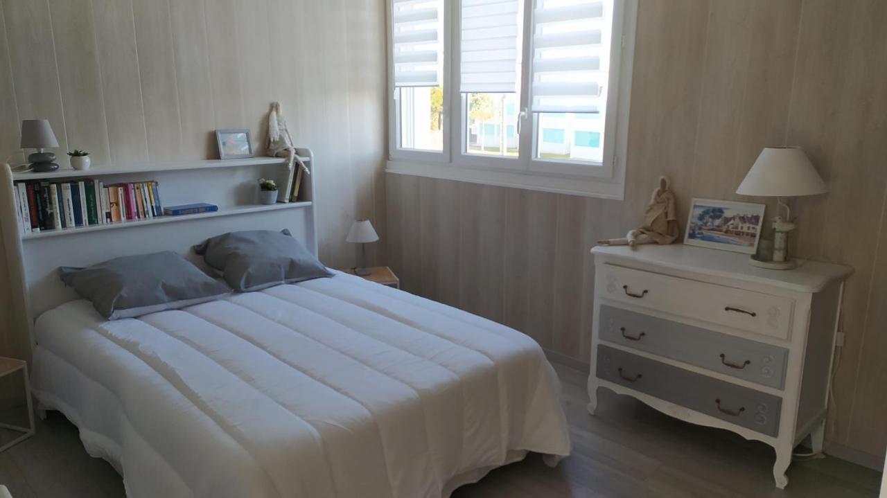 Les Becs - Appartement Bord De Mer, 1 Chambre Сент-Илер-де-Рье Экстерьер фото